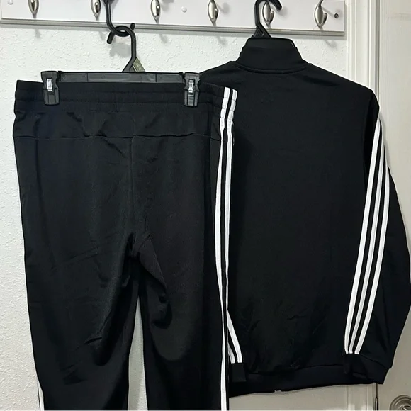 Adidas Women’s Size Large Black/White Striped Jacket and Pants Set. Brand New - Picture 11 of 11